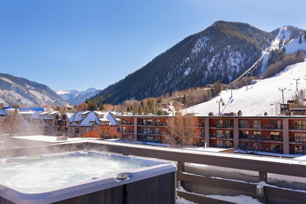Independence Square Unit 313, Downtown Hotel Room In Aspen With Rooftop Hot Tub Esterno foto